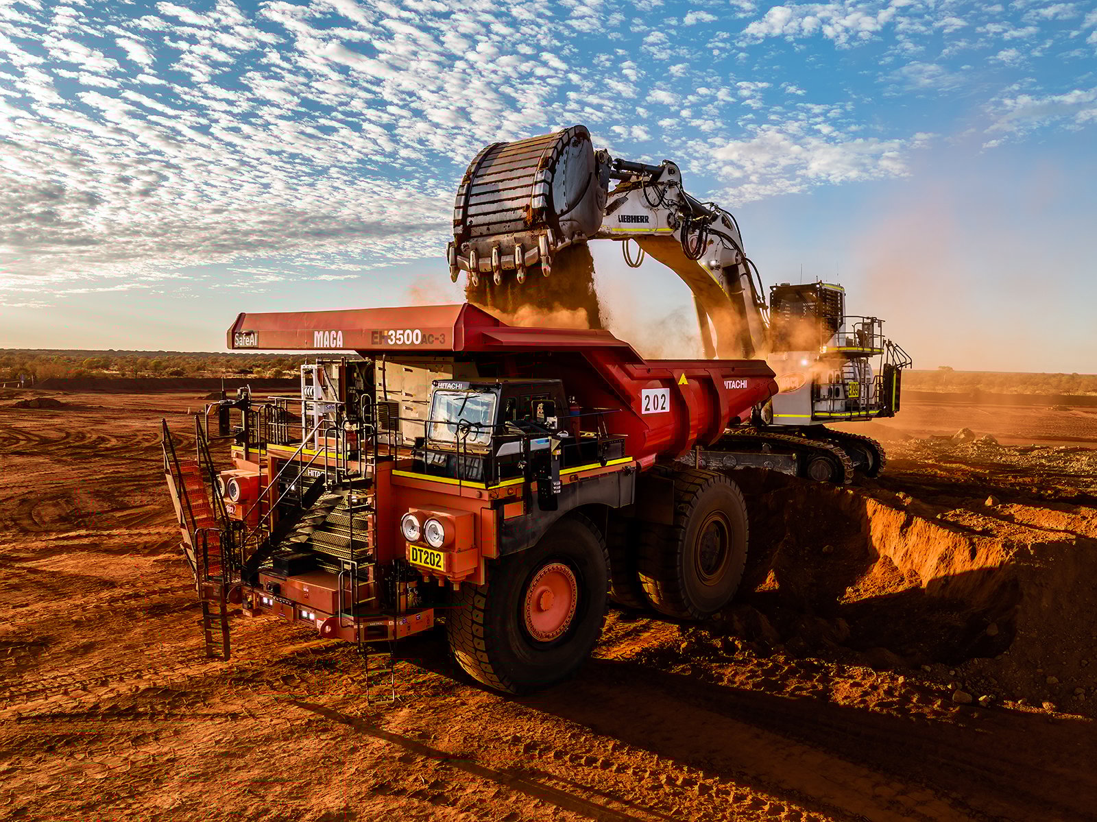 2022-09-01_News_International-Mining-MACA-loader
